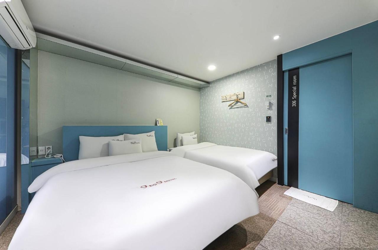9 To 9 Motel Gimhae ภายนอก รูปภาพ